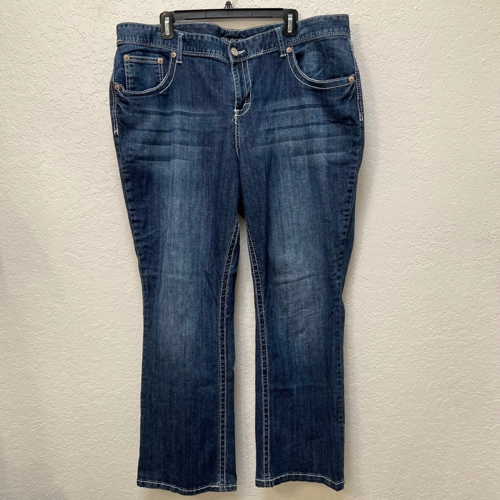 Maurices Curvy Short Jeans Size 22 Dark Wash Contrast Stitch Embroidered Denim